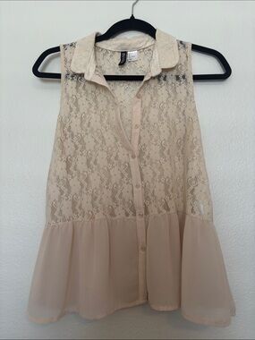 H&M Cream Sheer Lace Sleeveless Button Front Blouse